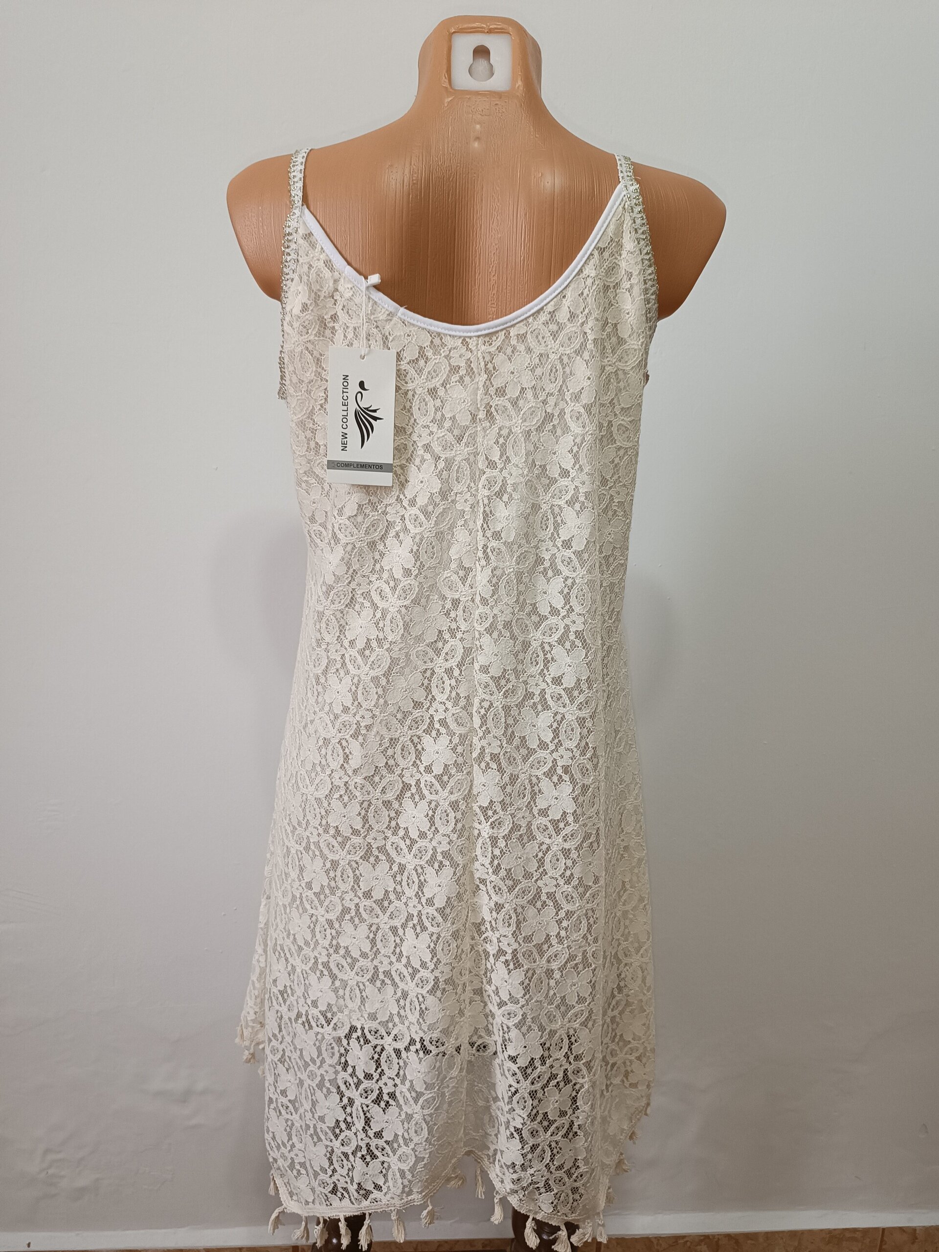 Vestido Encaje Pompones - 5
